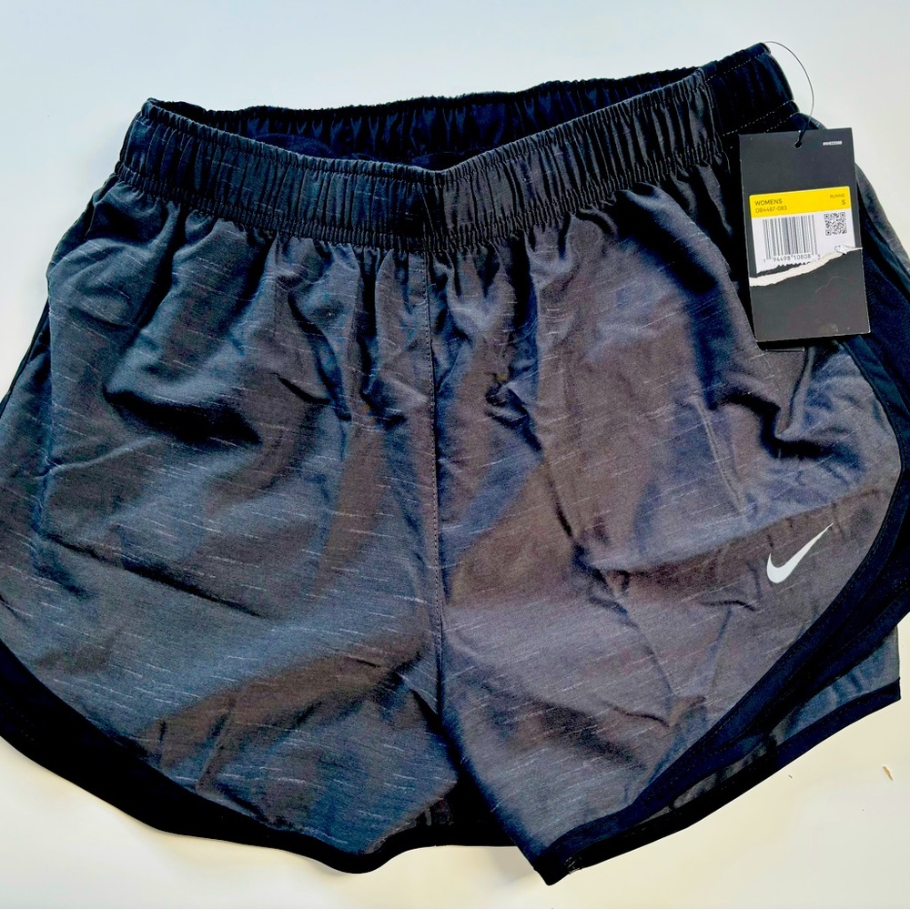 NWT Nike TempocWomen’s Running Shorts